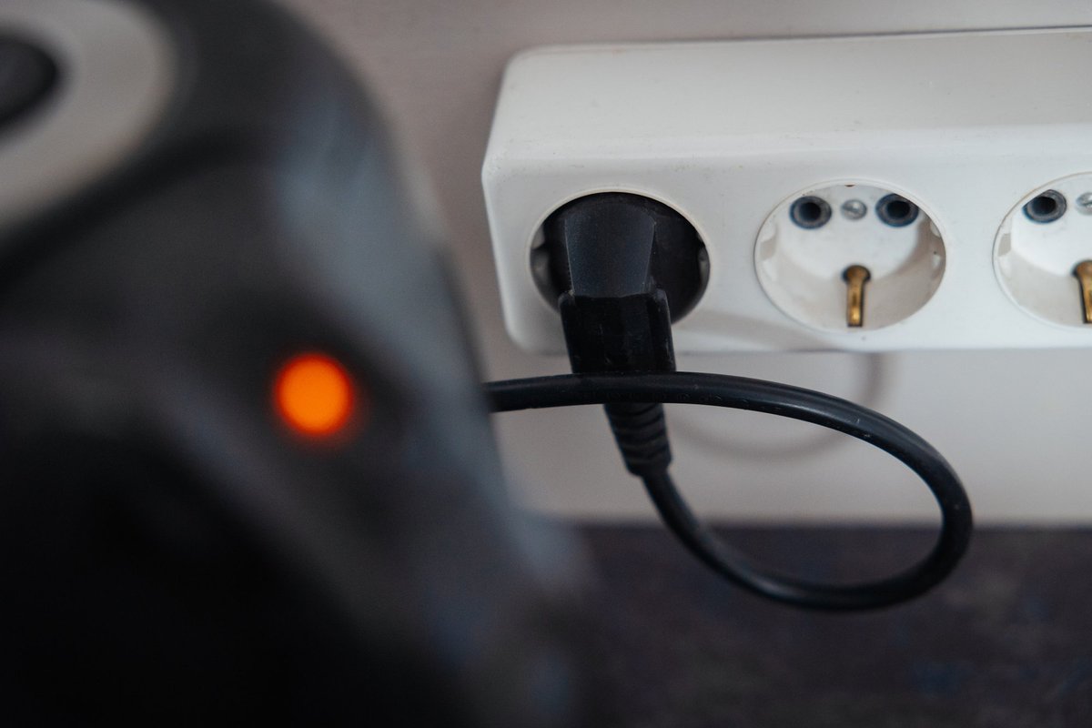 LEA: per savaitę elektros fiksuotos kainos planų tarifai nesikeitė