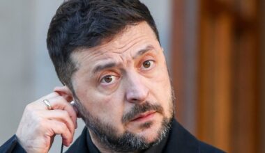 Kremlius kviečia Zelenskį į Maskvą: žada užtikrinti jo saugumą