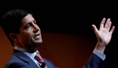 Paskelbus, kas vadovaus FED, auksas ir sidabras nėrė žemyn - vz.lt