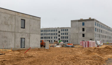 Svarbus įvykis: ministerija pasirašė 1,3 mlrd. eurų sutartis su Rūdninkų miestelio antrojo etapo statybos rangovais | Verslas