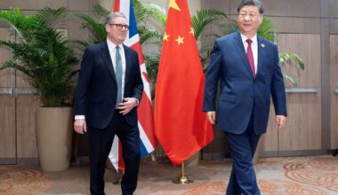 Ne sąjungininkės, bet ir ne priešės: JK santykiai su Kinija