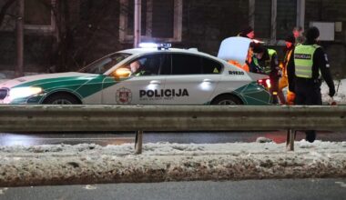 Magistralėje sustabdė vilkiko vairuotoją – beveik 3 promiles pripūtęs vyras bijo tik vieno