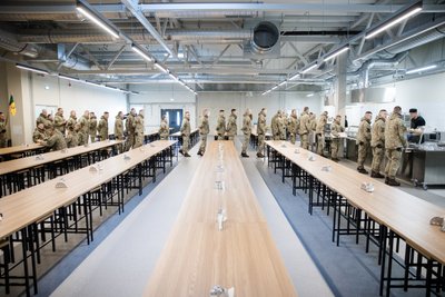 Atidarytas naujas karinis miestelis Rokantiškėse