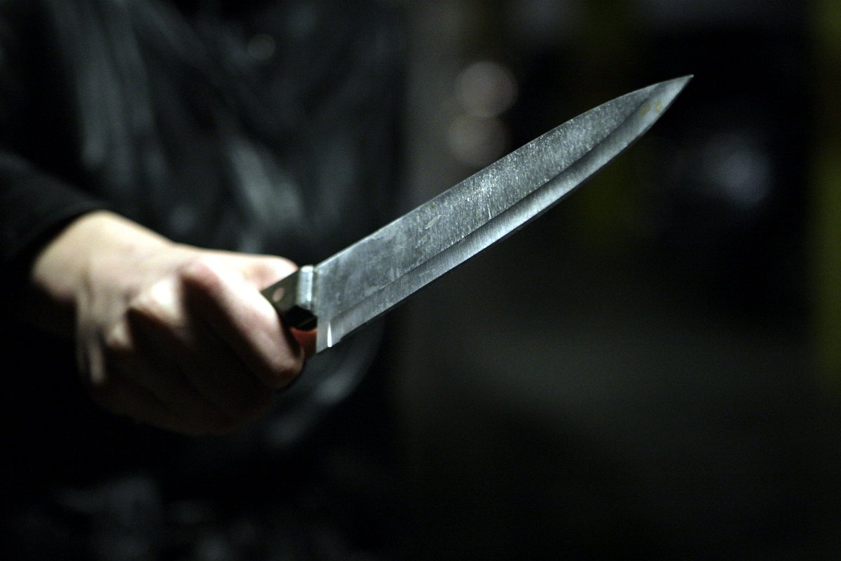 Ligoninėse atsidūrė keturi peiliu sužaloti žmonės