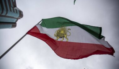 Aktyvistai: per protestus Irane jau žuvo 34 žmonės, 2 tūkst. – sulaikyti