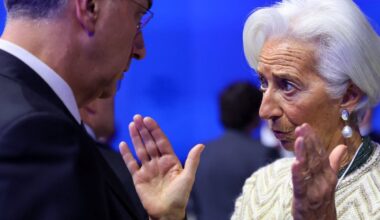 Davose – įtampa: ECB pirmininkė staiga išėjo iš VIP renginio - Delfi