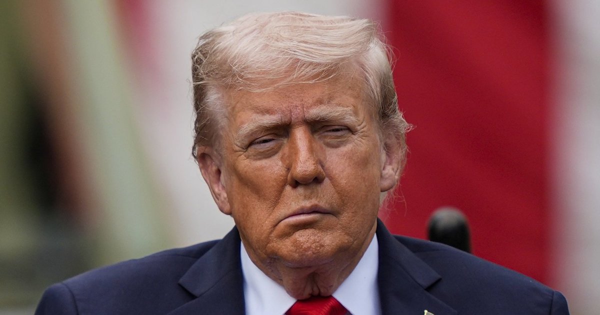 Dėl Trumpo veiksmų – griežtas buvusio NATO pareigūno perspėjimas: jis kelia didesnę grėsmę nei Putinas