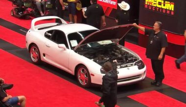 Išskirtinumas: senoji devinto dešimtmečio „Toyota“ parduota už „Lamborghini“ kainą