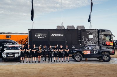 Benediktas Vanagas ir jo komanda