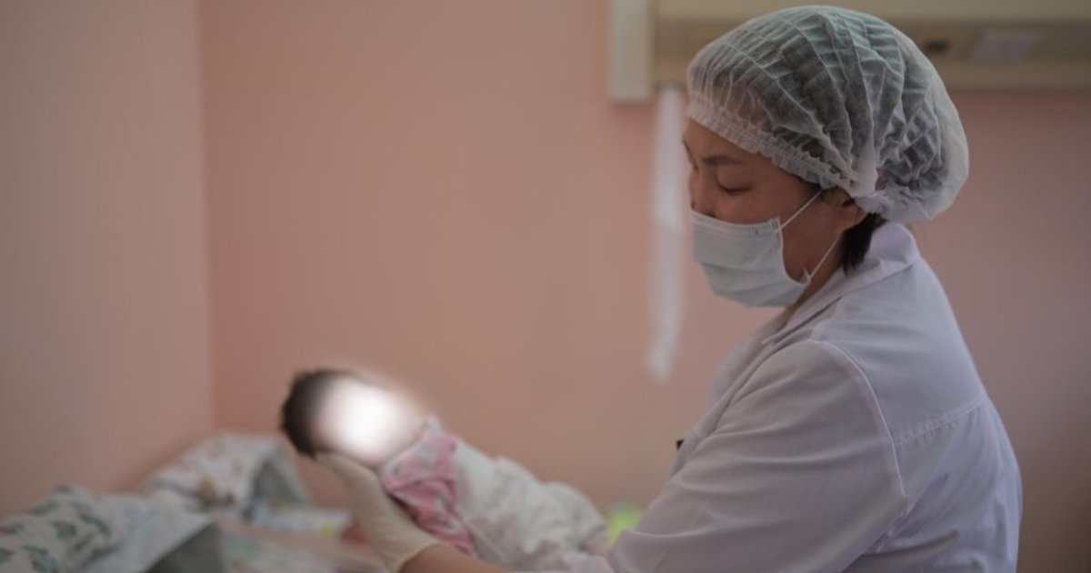 Moteris pagimdė ligoninės fojė prie registratūros – naujagimis nukrito ant grindų ir susižalojo