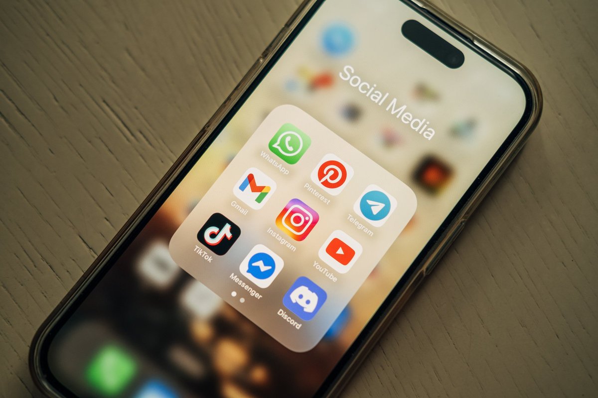 JK nepilnamečiai gali likti be „YouTube“, „Snapchat“ ir kitų soc. žiniasklaidos platformų