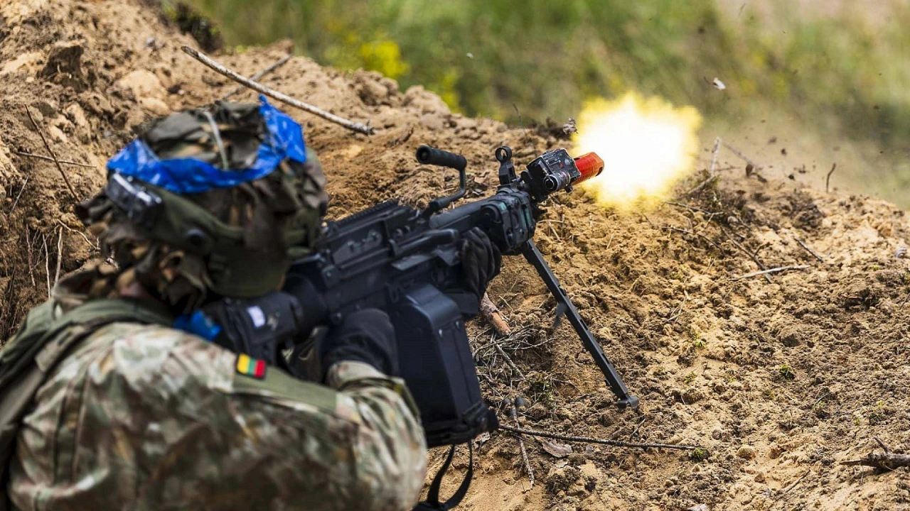 Lietuva į Ukrainą galėtų siųsti 150 karių; Venesueloje prasidėjo represijos