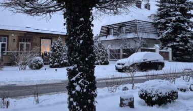 Sniego danga kai kur siekia iki 20 cm: gyventojai dalijasi pūgos vaizdais