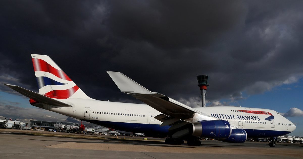 Skrydis iš košmaro: du keleiviai susilaužė kojas, trečias prarado sąmonę