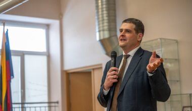 Atšaukus susitikimą su Žemaitaičiu – Kazlų Rūdos mero žinia: nevažiuokite, pasamdėme apsaugą