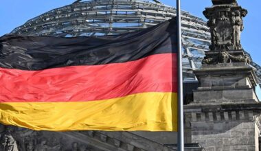 Vokietijoje pavojingai nulūžusi vėjo jėgainės mentė privertė uždaryti greitkelį