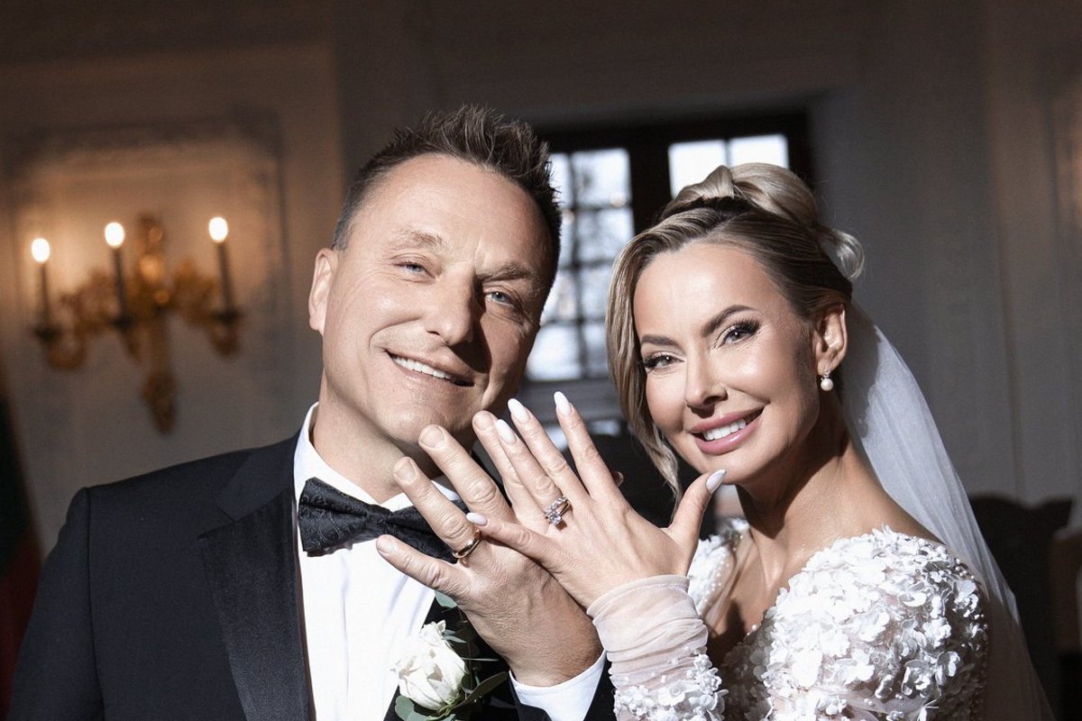 Žiedus sumainęs Kasparaitis – apie „vestuves ant ledo“, netikėtą dovaną ir medaus mėnesį Azijoje - Delfi