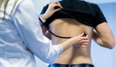 Vokietija nepagrįstais pavadino JAV sveikatos sekretoriaus teiginius dėl gydytojų persekiojimo