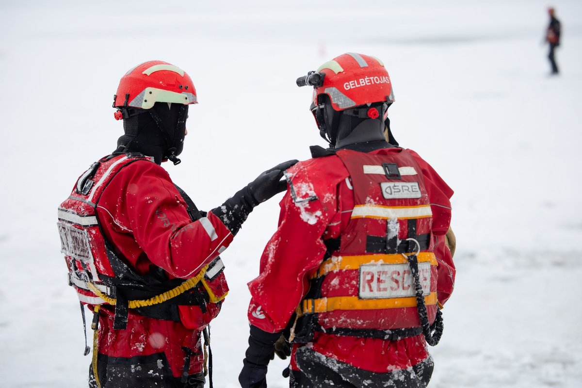 Plungės rajone iš nuskendusio traktoriaus ištrauktas kūnas