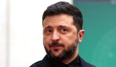 Volodymyras Zelenskis: naujais smūgiais į Ukrainą Rusija perkėlė karą į naujuosius metus