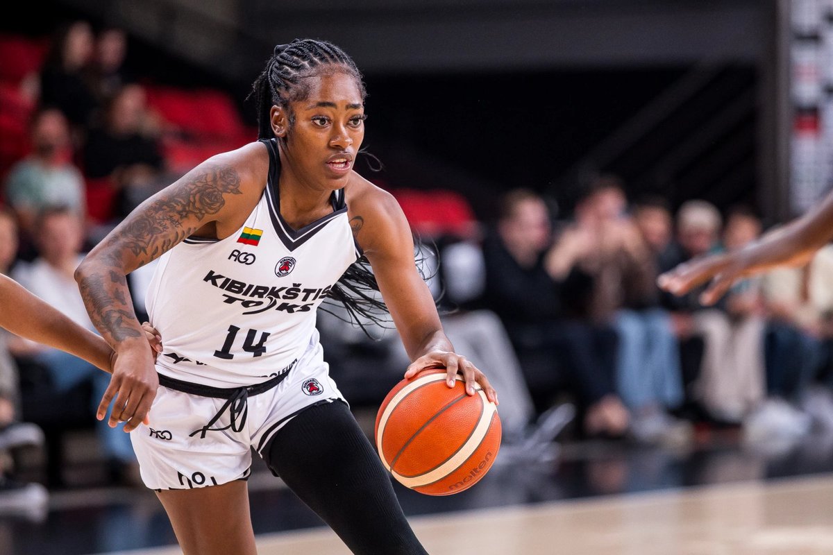 Dėl vidaus taisyklių pažeidimo „Kibirkštį“ palieka amerikietė