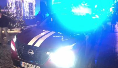 Naujametė naktis Vilniuje – fejerverkai, smurtas ir sudaužytos mašinos - Delfi