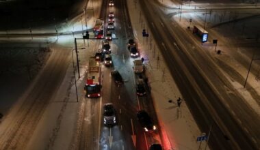 Vilniuje judrioje gatvėje susidūrė keturi automobiliai, vienas jų apvirto