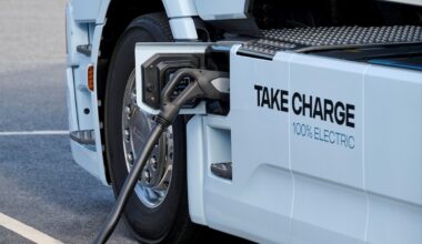 Elektriniai sunkvežimiai – neišvengiama ateitis: ar juos pavyks net įdarbinti?