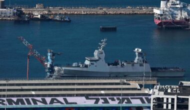 Tyrimo komisija Izraelio povandeninių laivų byloje nustatė aiškių trūkumų