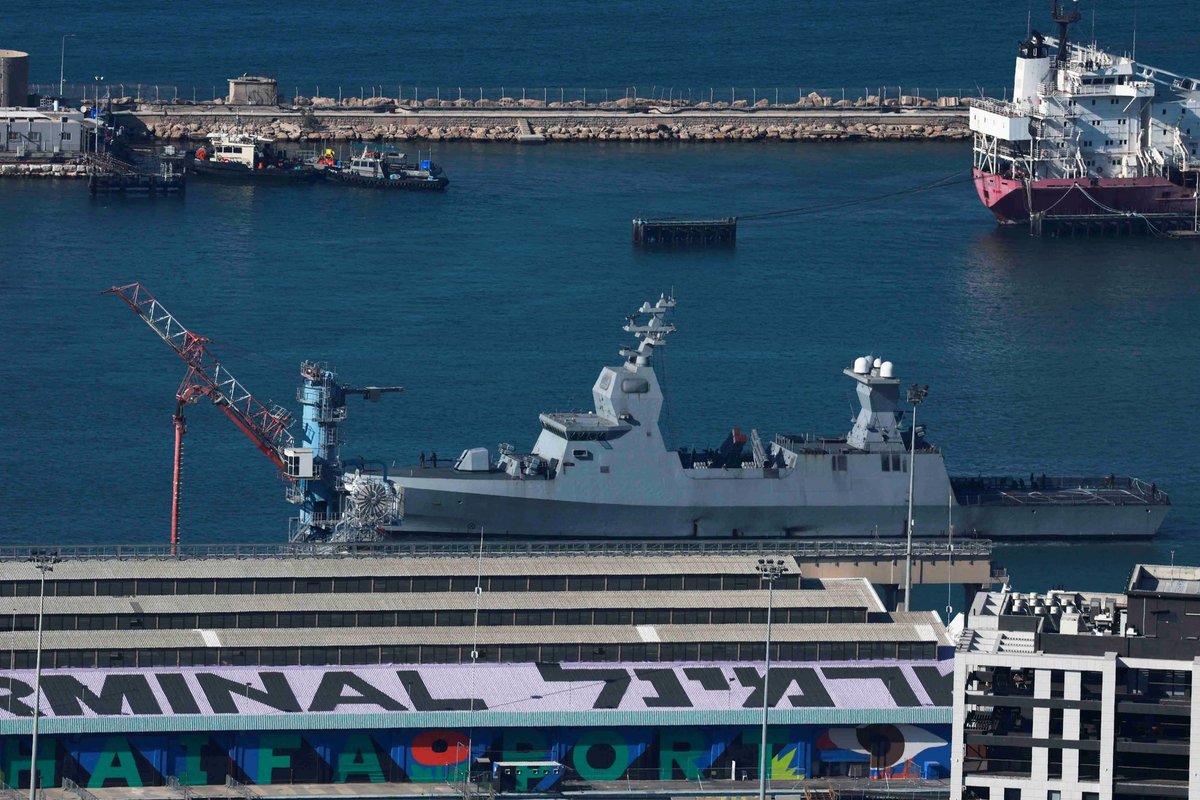 Tyrimo komisija Izraelio povandeninių laivų byloje nustatė aiškių trūkumų