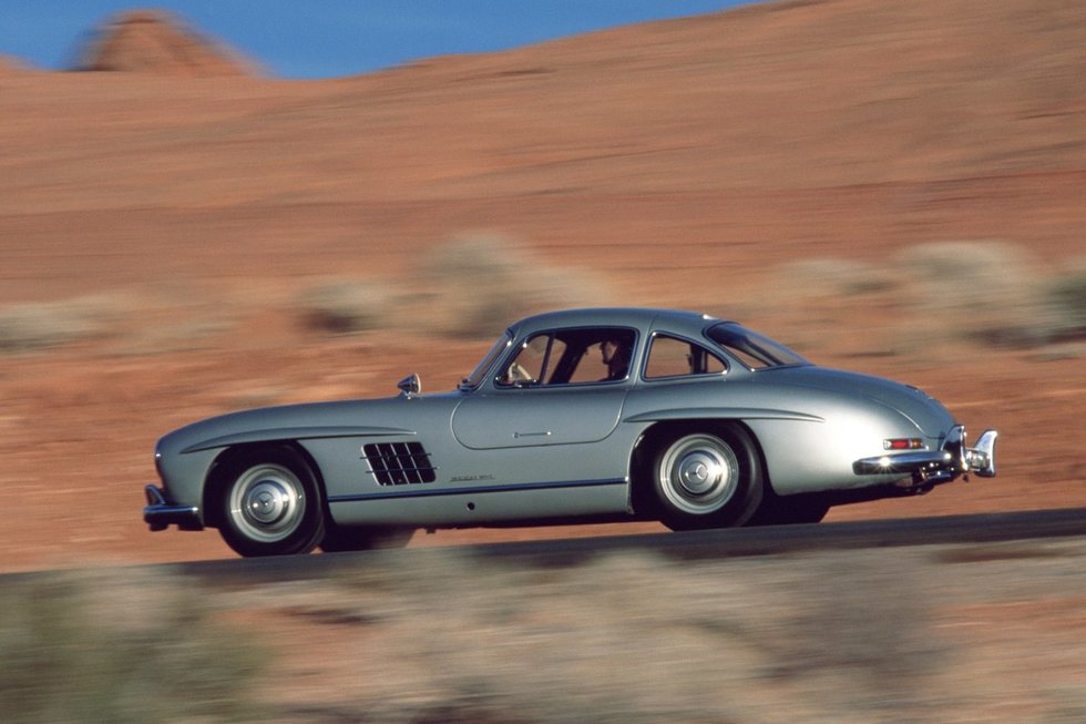 Mercedes-Benz 300 SL (nuotr. gamintojo)