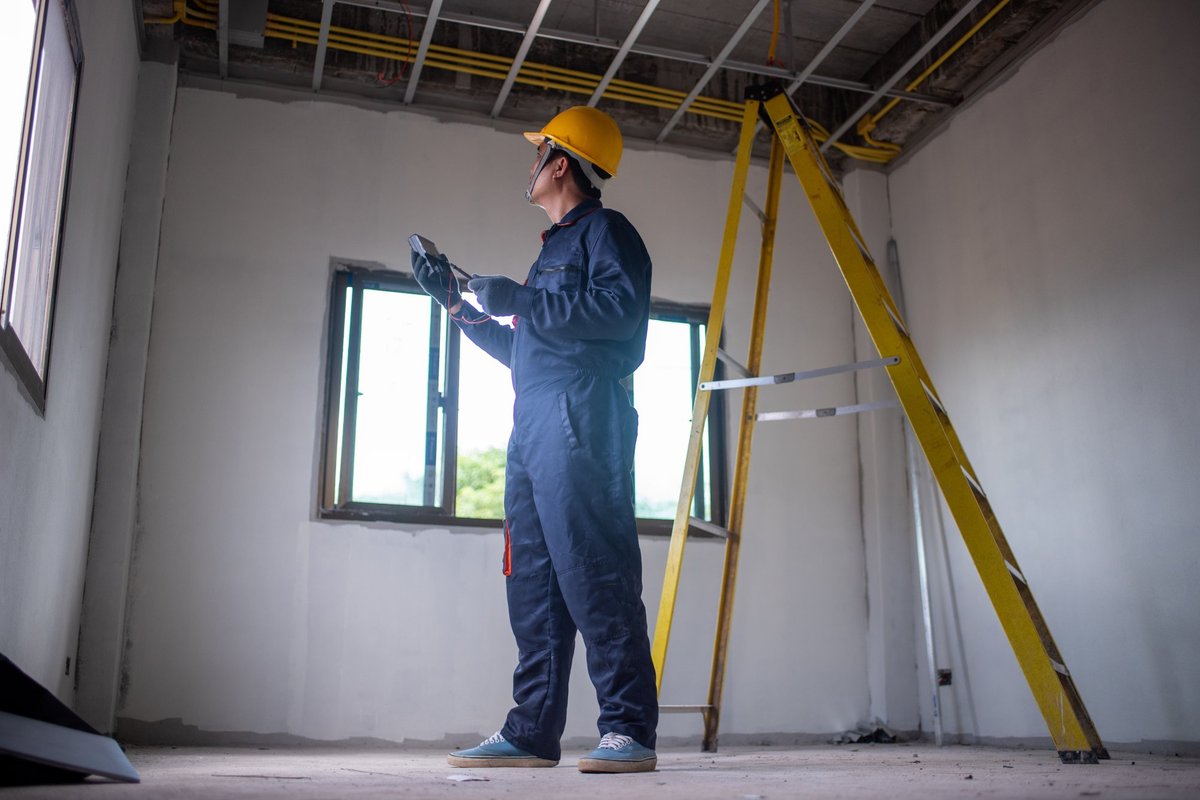 Bankrutuoja dvi statybų bendrovės, atleidžia apie 80 žmonių