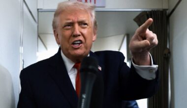 Donaldas Trumpas pagrasino smūgiais vienai šaliai ir griežtai perspėjo: „Mes įsikišime“