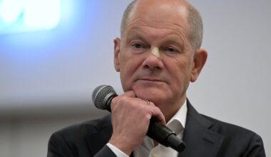 Scholzas: Putinas norėjo karo - Delfi