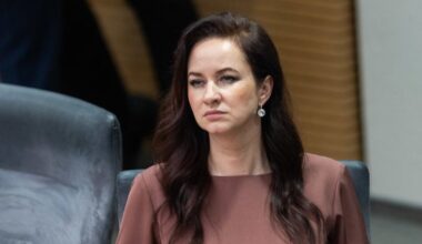 Ruginienė paaiškino, kodėl per mišias ji neatsistojo ir liko sėdėti