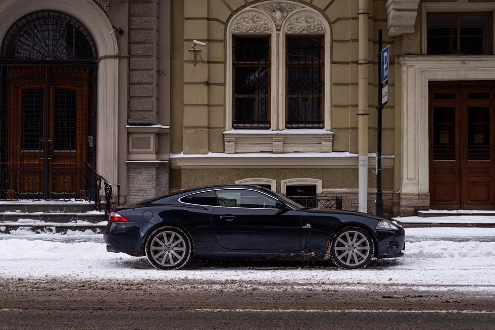 „Jaguar“ automobilis (nuotr. Unsplash.com)