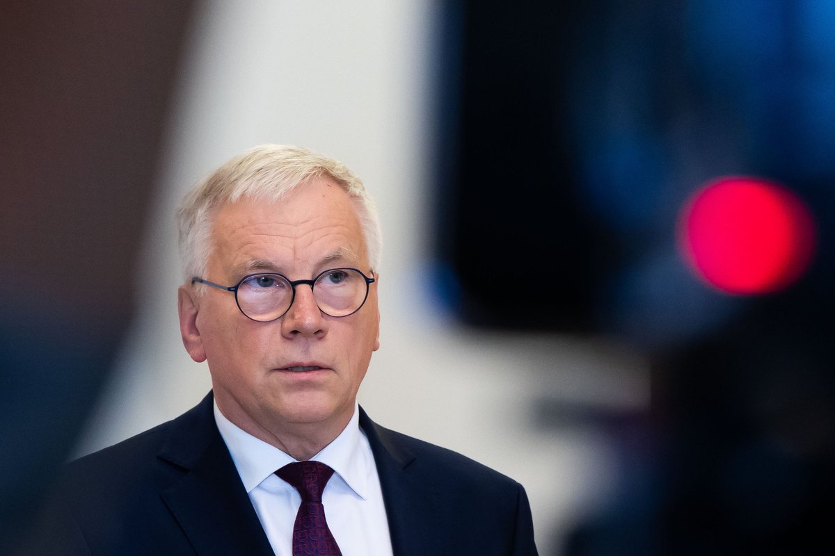 Stebisi Lietuvos sprendimu į aukštas pareigas deleguoti Šadžių