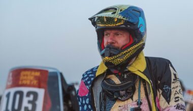 Paaiškėjo, kaip pirmame Dakaro etape sekėsi lietuvių motociklininkams: persekiojo techniniai nesklandumai - Delfi