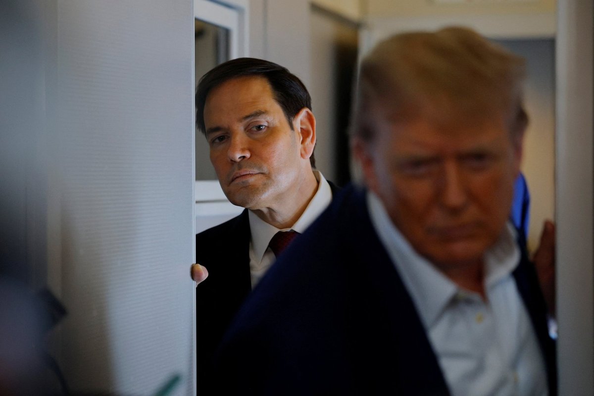 Marco Rubio slapstosi nuo Trumpo, kad pamiegotų