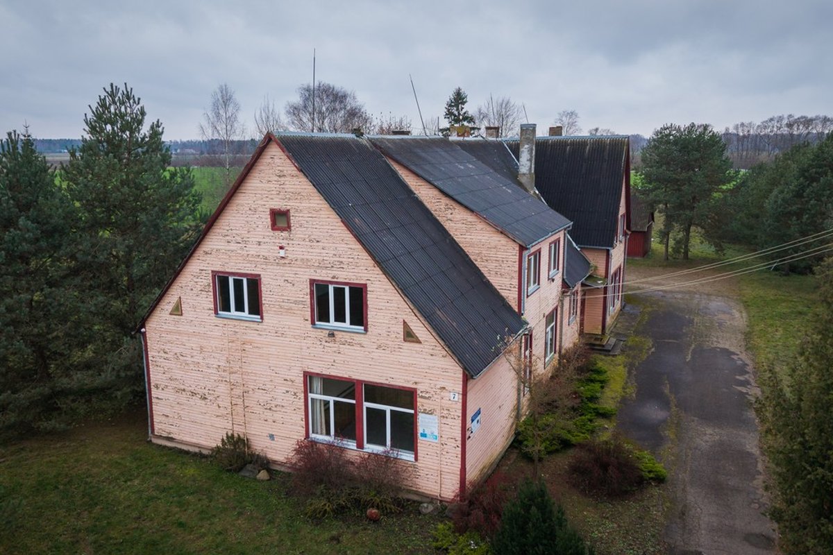 Skaistgirių bendruomenė siekia išpirkti buvusią mokyklą