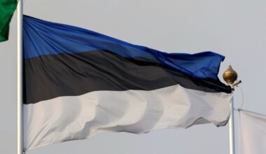 Estijos ministrą papiktino buvusio Vokietijos kanclerio Schröderio teiginiai apie Rusiją