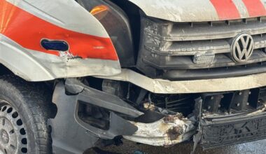 Girtas vyras apgadino medikų automobilį