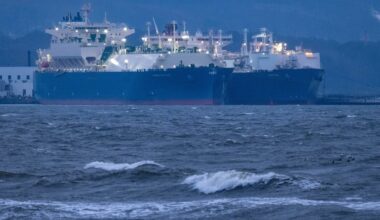 Malaizija konfiskavo du tanklaivius su 129 mln. dolerių vertės naftos kroviniu