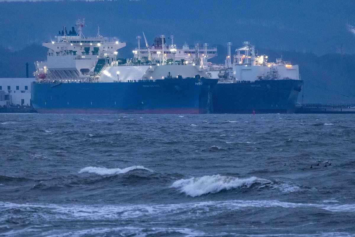 Malaizija konfiskavo du tanklaivius su 129 mln. dolerių vertės naftos kroviniu