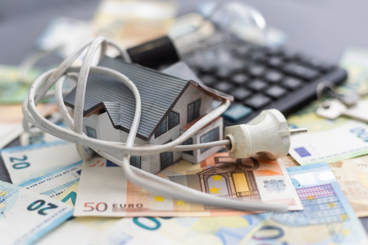 „Elektrum Lietuva“: elektros kaina šalyje per savaitę išaugo 116 proc.