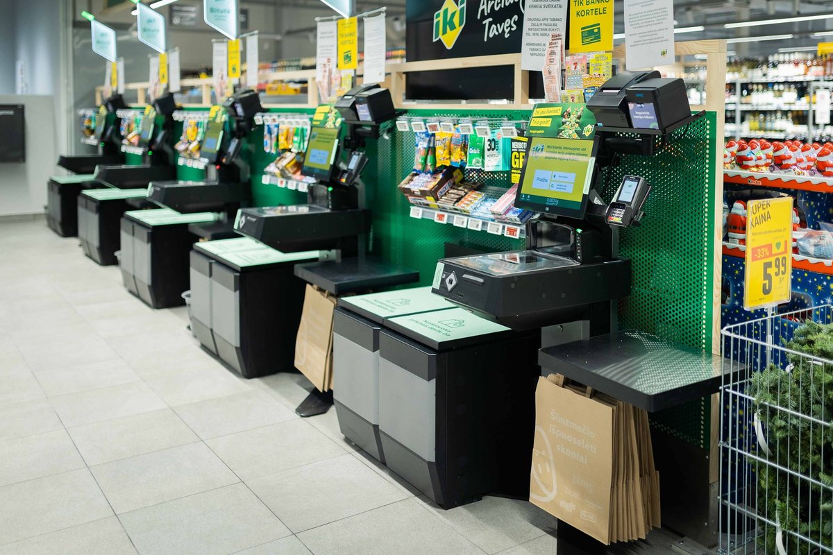 Prekybos tinklas ėmėsi naujovės: diegia pirmąsias tokias savitarnos kasas Lietuvoje