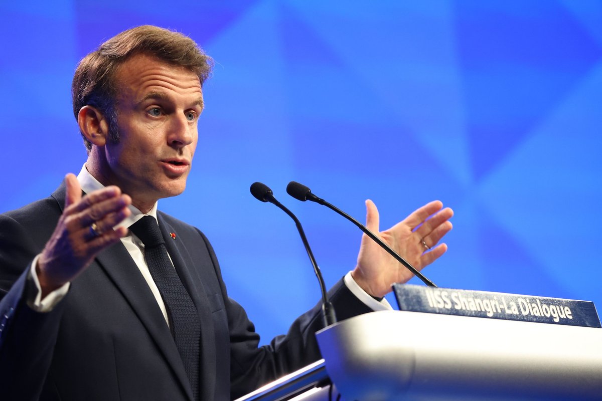 Macronas įspėja apie beprecedenčių pasekmių bangą - Delfi