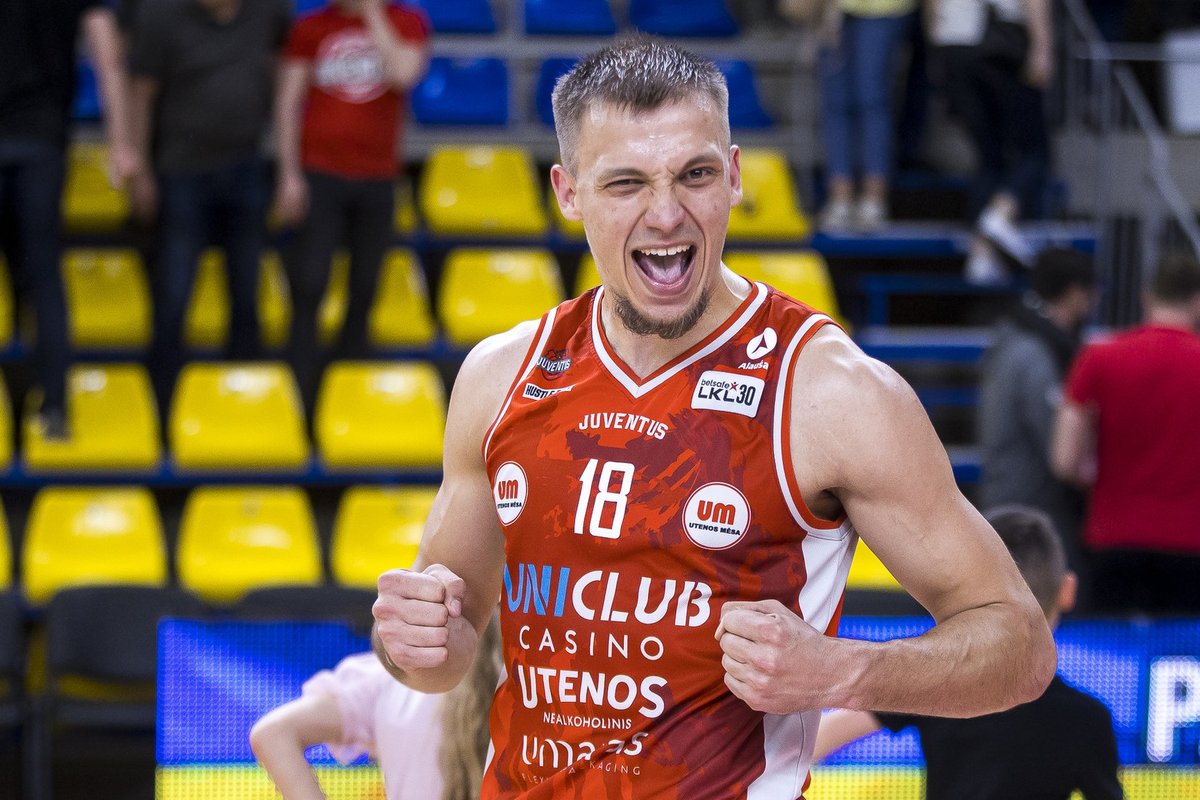 Staigmena Utenoje: lietuvis pats paprašė palikti „Juventus“ - Delfi