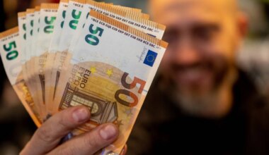 Investuotojų kelias nuo samdomo darbo iki finansinės laisvės