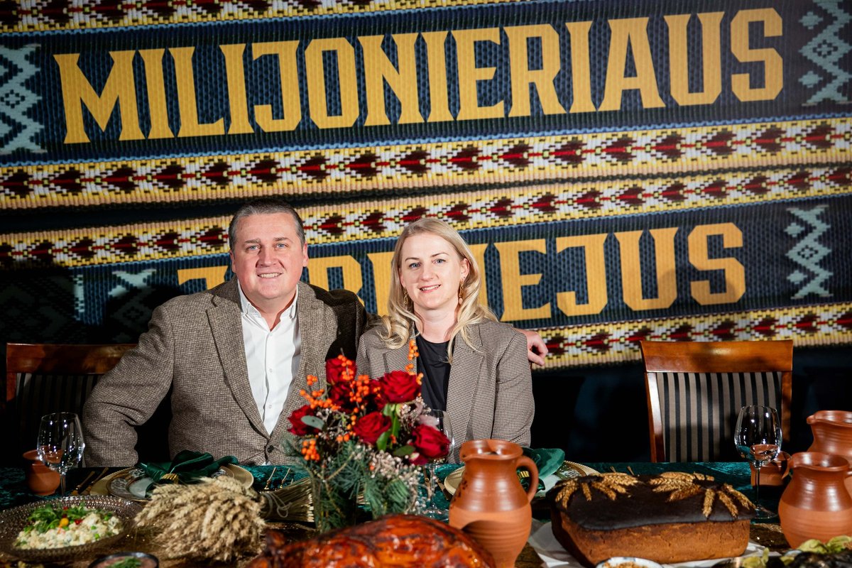 Netikėtame „jubiliejuje“ prie stalo – ir Skirmantas Malinauskas su žmona Dalia